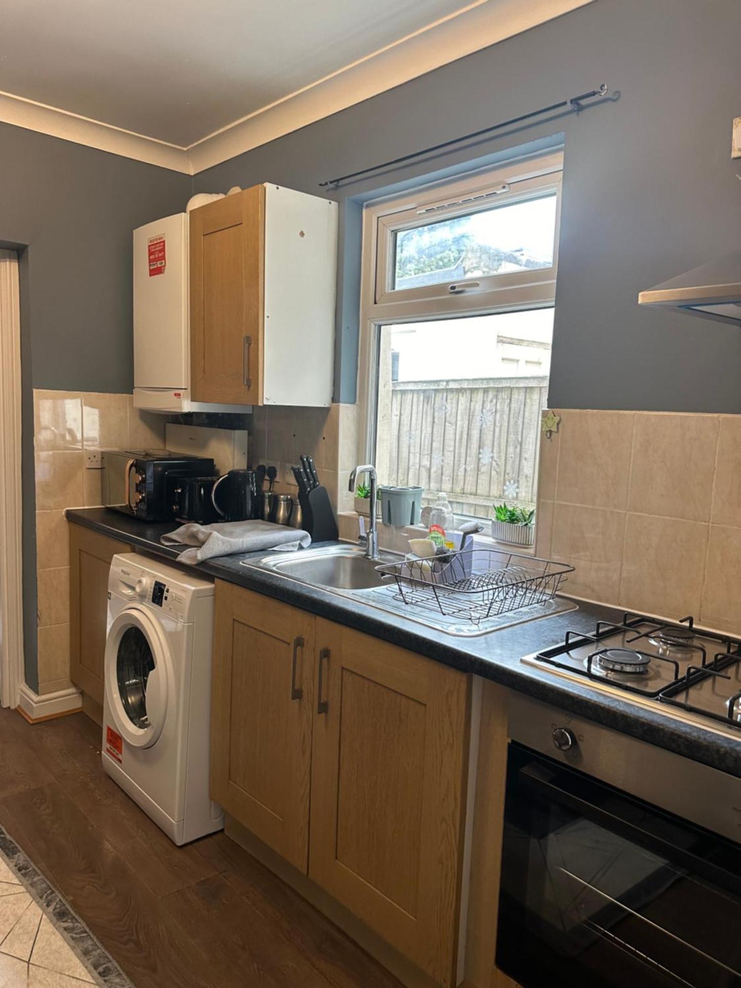 Amazing Ground Floor One Bedroom Apartment Forest Road London Bagian luar foto