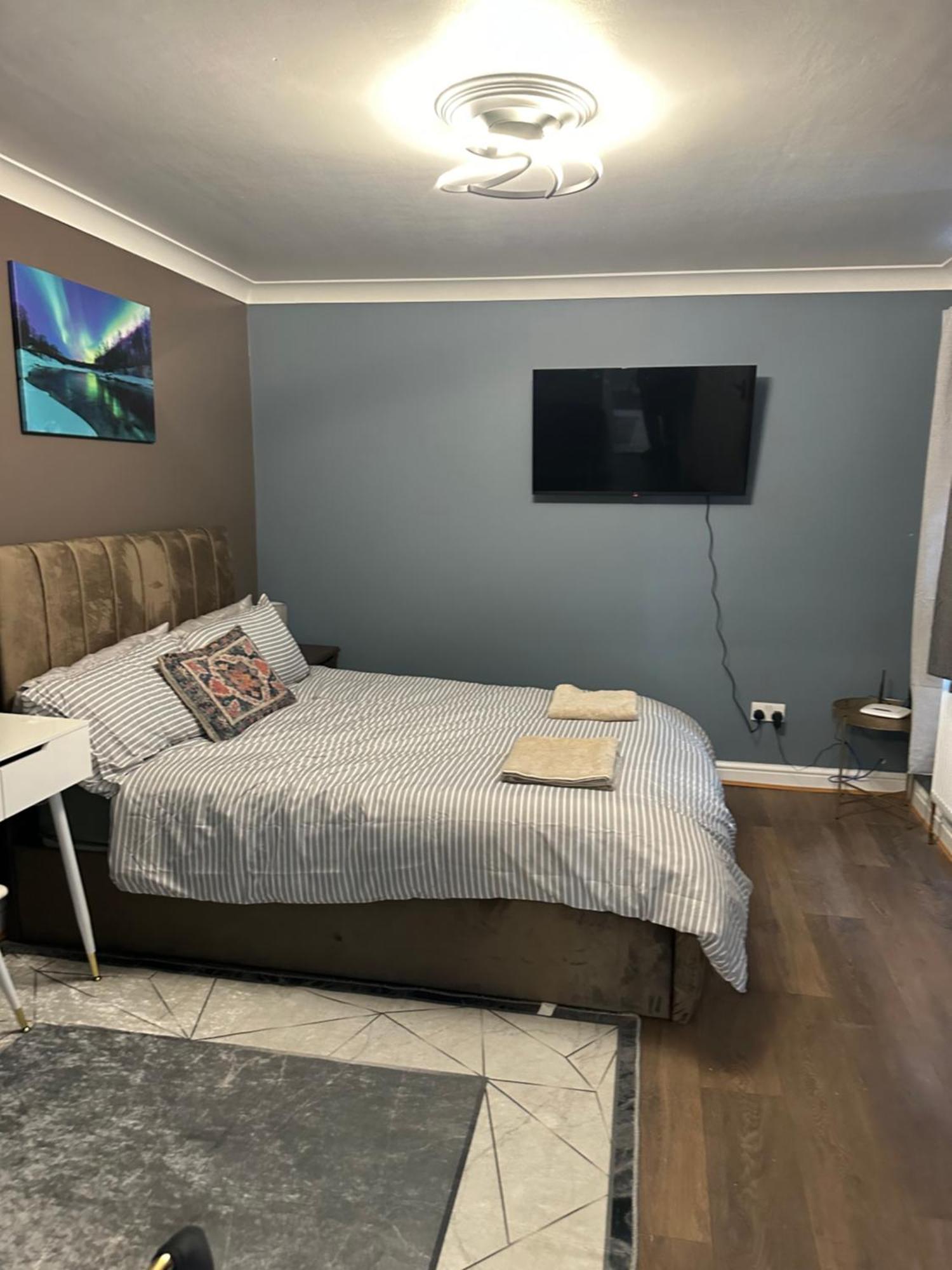 Amazing Ground Floor One Bedroom Apartment Forest Road London Bagian luar foto