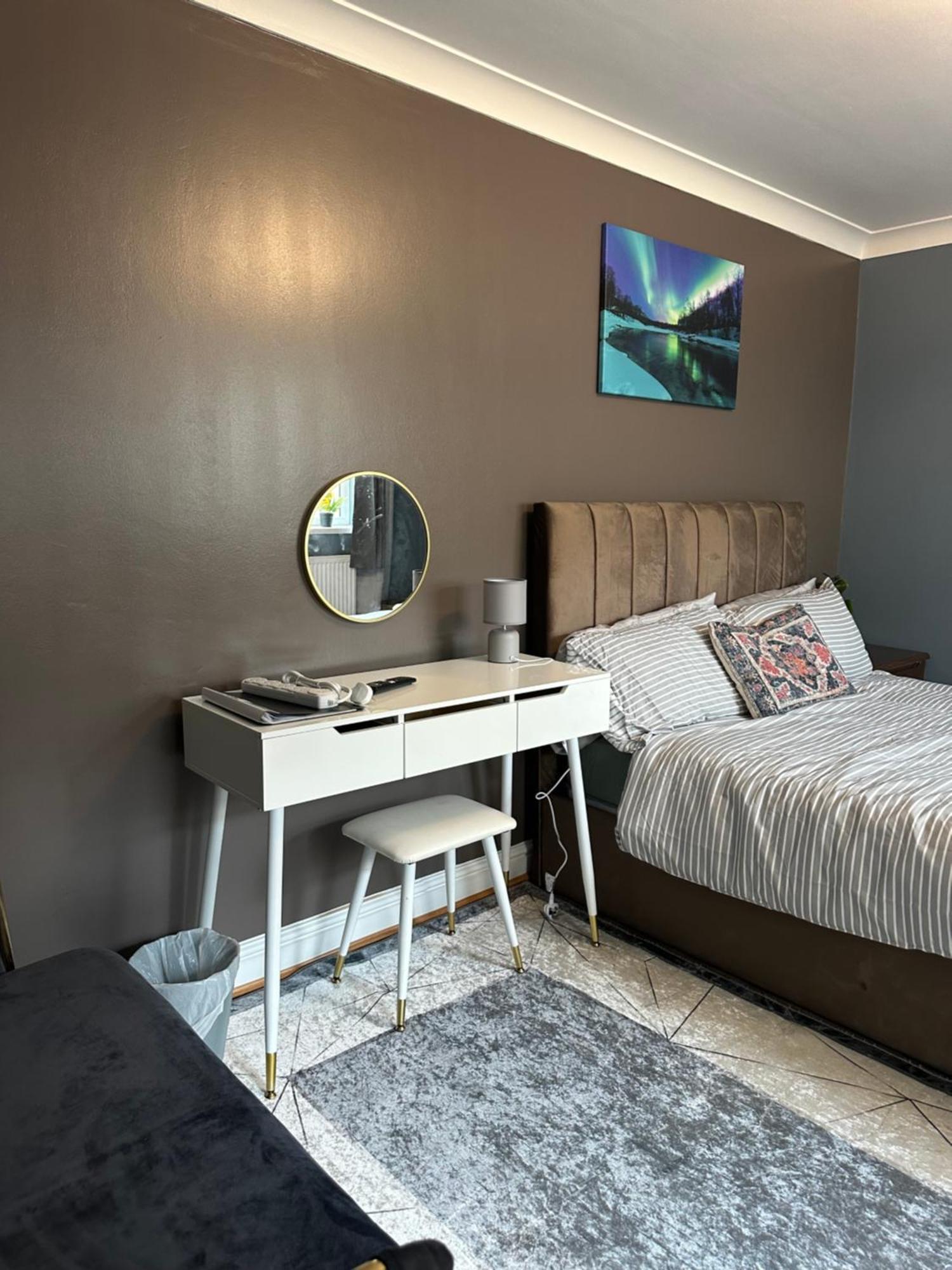Amazing Ground Floor One Bedroom Apartment Forest Road London Bagian luar foto